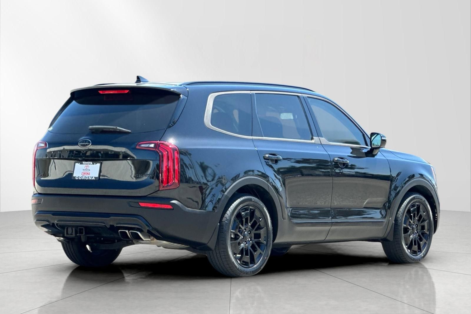 Used 2021 Kia Telluride SX w/ SX Prestige Package AWD/4WD image 3
