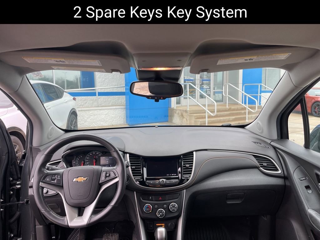 Used 2020 Chevrolet Trax LT w/ LT Convenience Package image 12