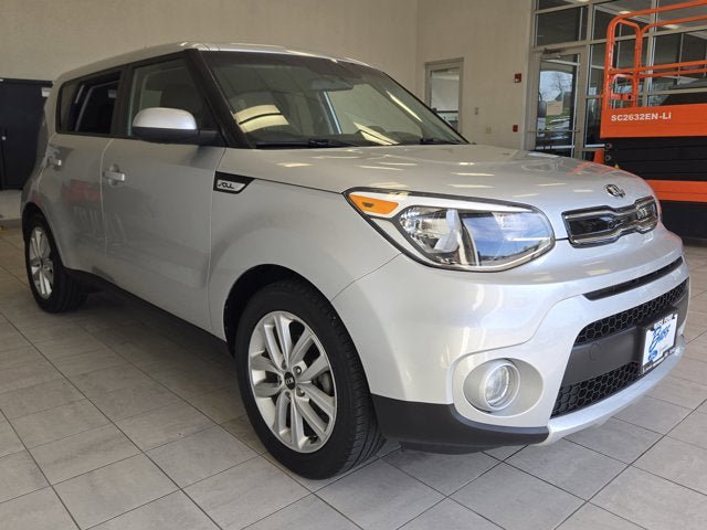 Used 2018 Kia Soul + FWD image 3