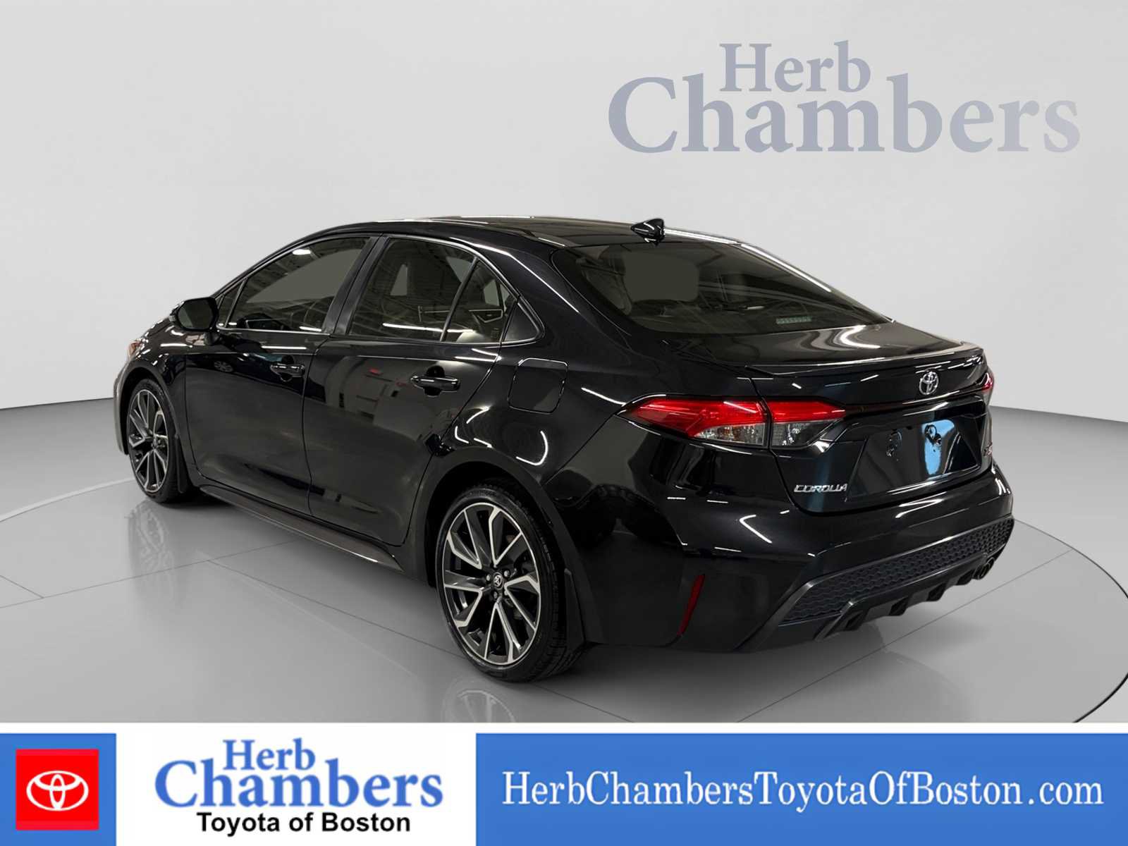 Certified 2021 Toyota Corolla XSE w/ Advanced Lighting Package FWD image 3
