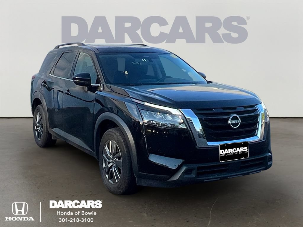 Used 2025 Nissan Pathfinder SV