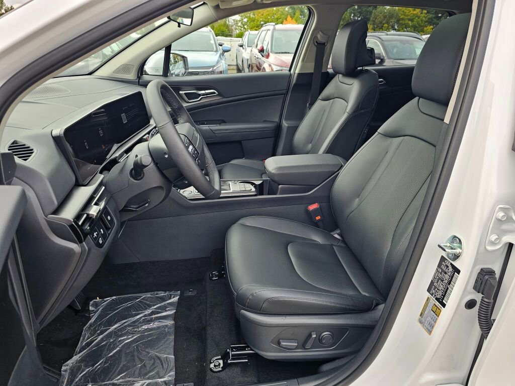 New 2026 Kia Sportage EX w/ EX Panorama Roof Package image 22
