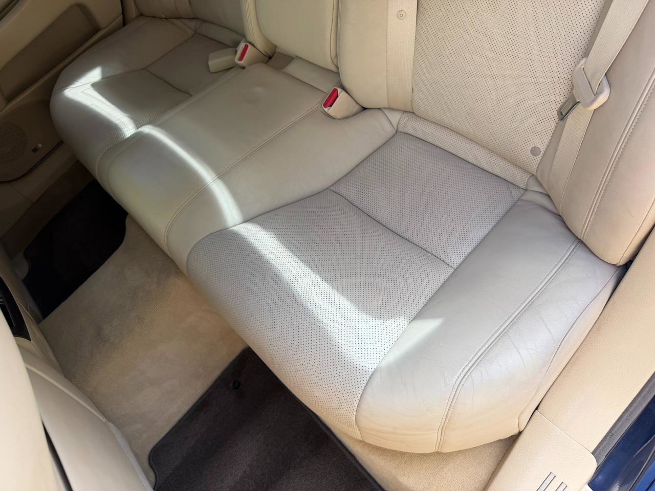 Used 2012 Lexus LS 460 w/ Luxury Value Edition RWD image 38