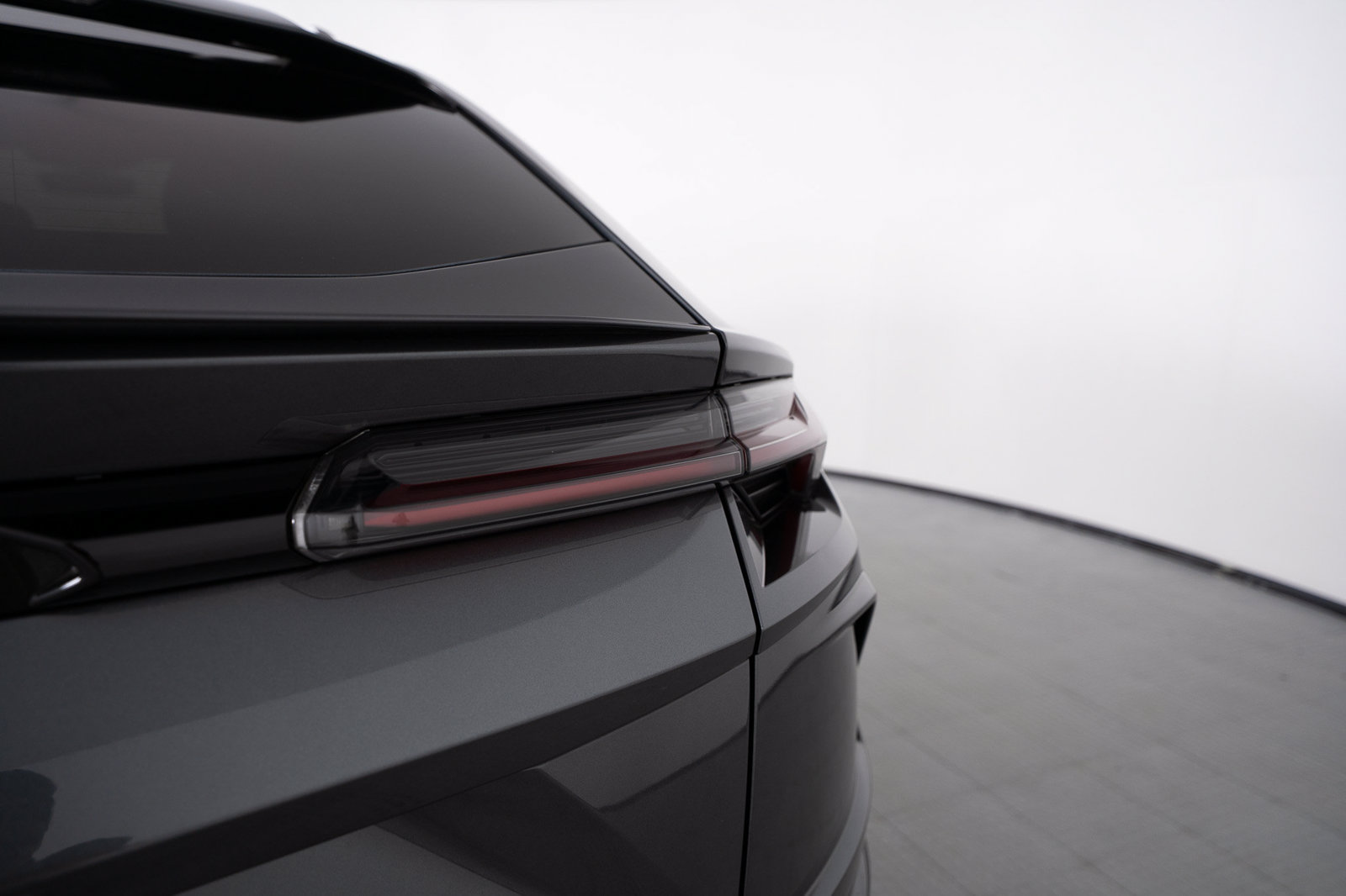 Used 2020 Lamborghini Urus AWD/4WD image 51