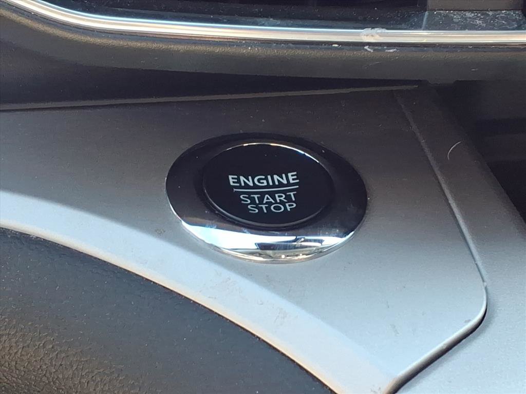 Used 2023 Ford Explorer XLT w/ Equipment Group 202A image 17