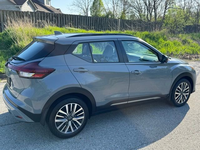 Used 2023 Nissan Kicks SR w/ SR Premium Package FWD image 5