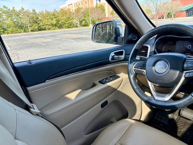 Used 2021 Jeep Grand Cherokee Limited w/ Sun & Sound Group image 22