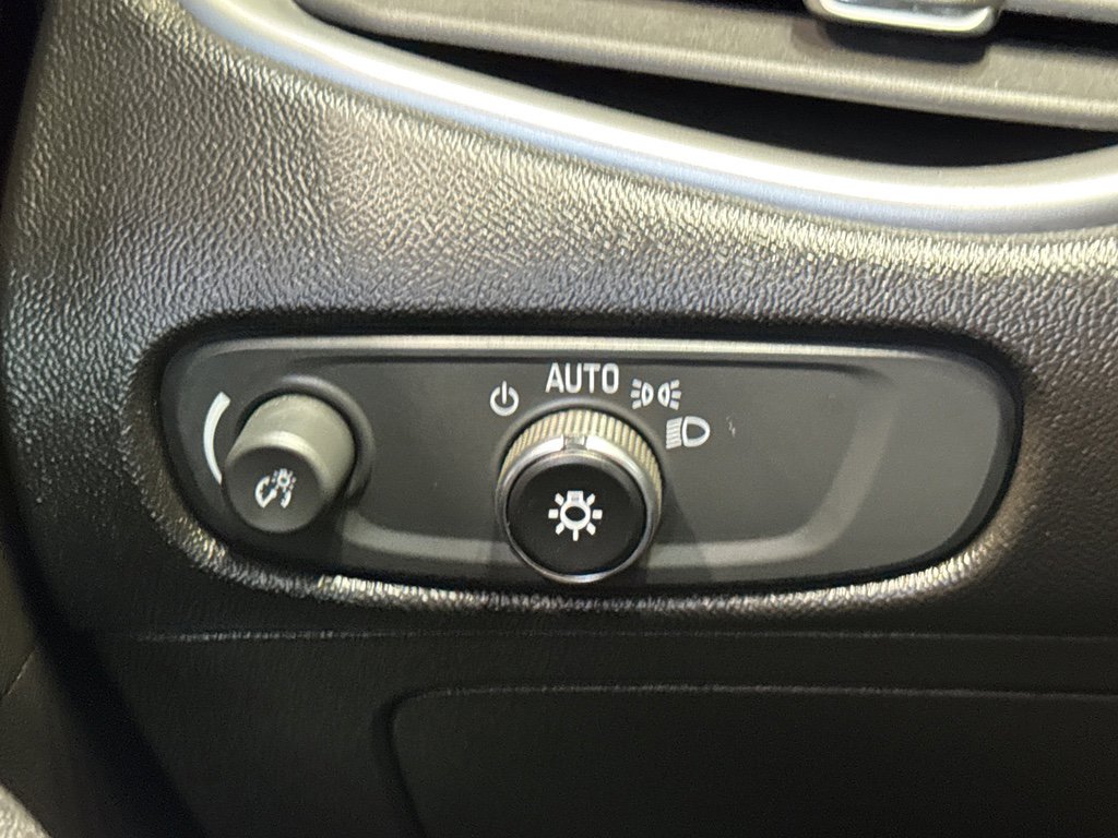 Used 2022 Chevrolet Malibu RS w/ LPO, Convenience Package 1 image 29