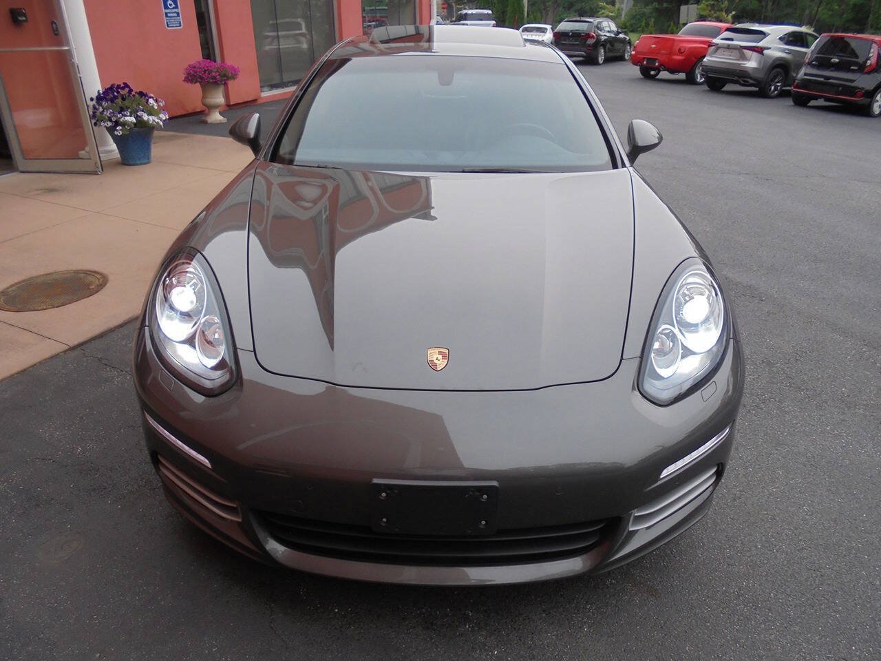 Used 2015 Porsche Panamera 4 AWD/4WD image 43