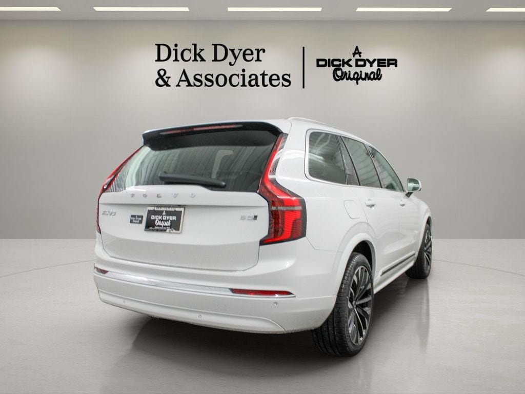 New 2026 Volvo XC90 B5 Core w/ Protection Package Premier AWD/4WD image 3