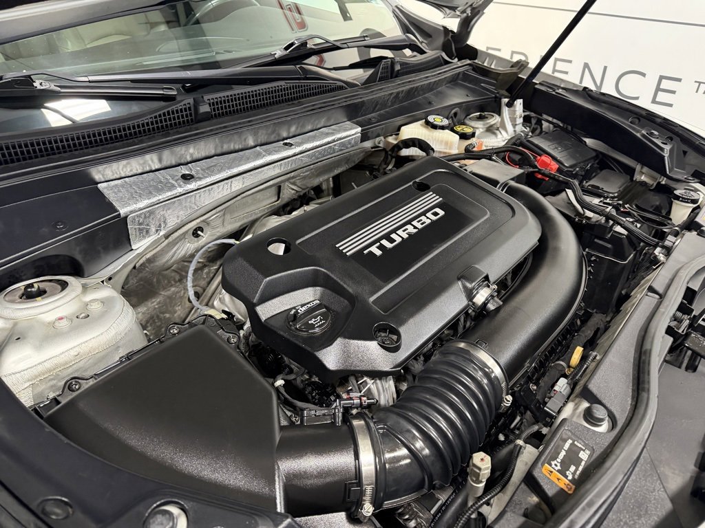 Used 2019 Cadillac XT4 Luxury image 8