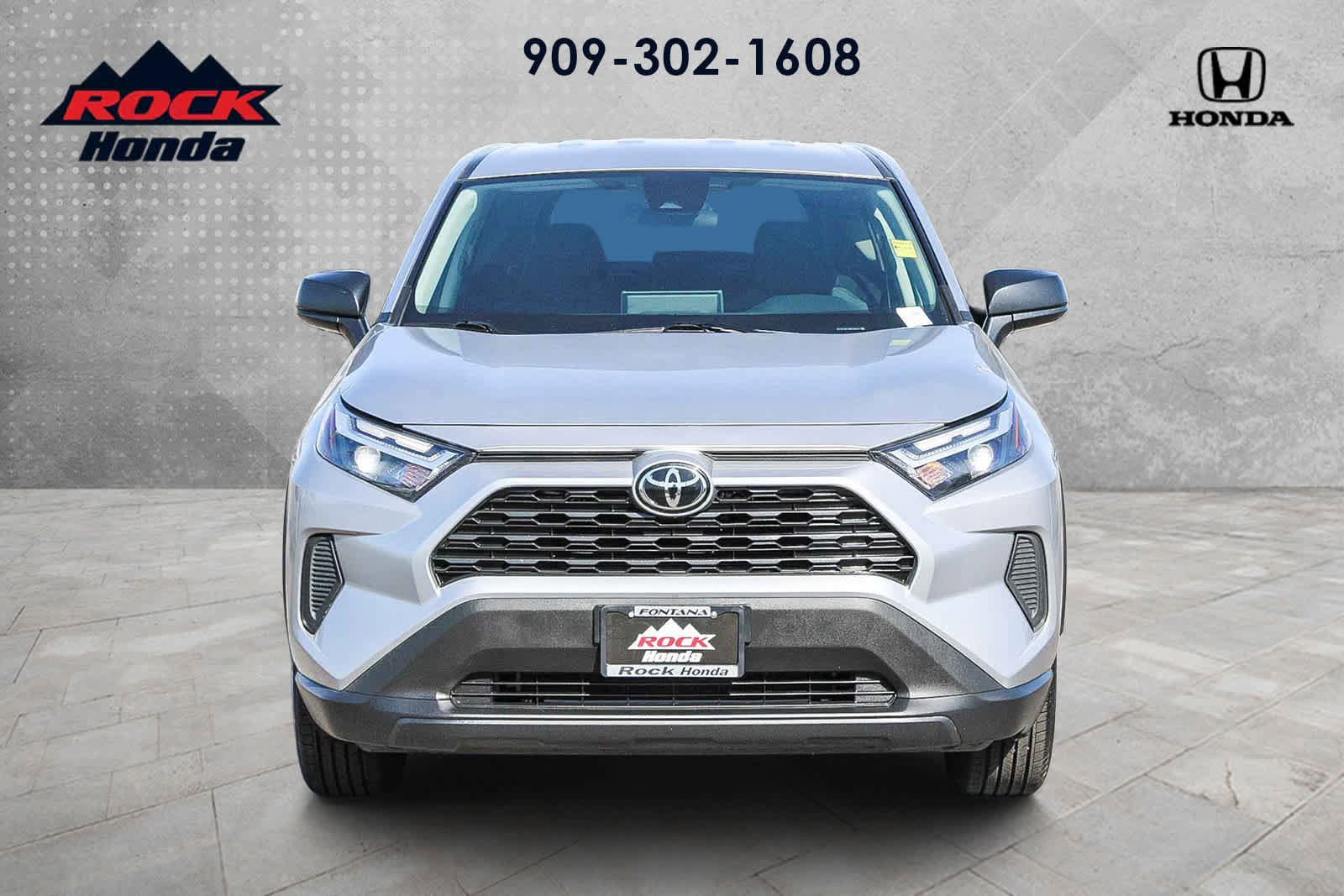 Used 2024 Toyota RAV4 LE image 2