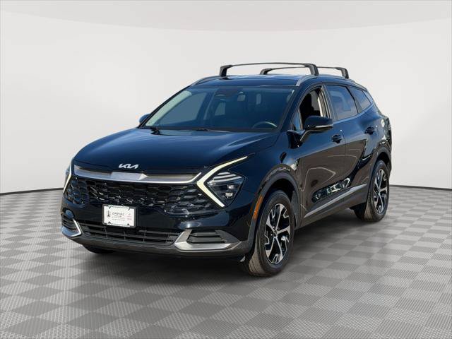 Used 2024 Kia Sportage EX AWD/4WD image 3