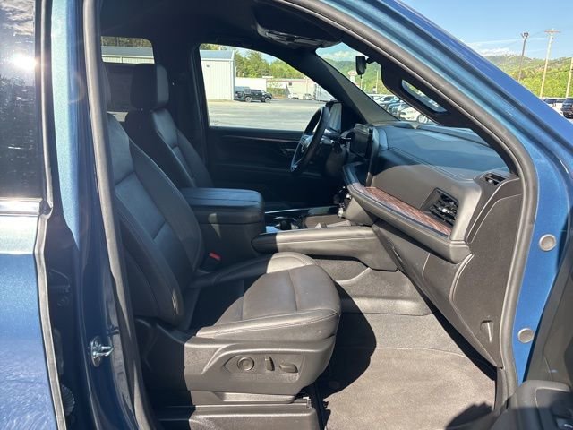 Used 2025 Chevrolet Tahoe LT AWD/4WD image 32
