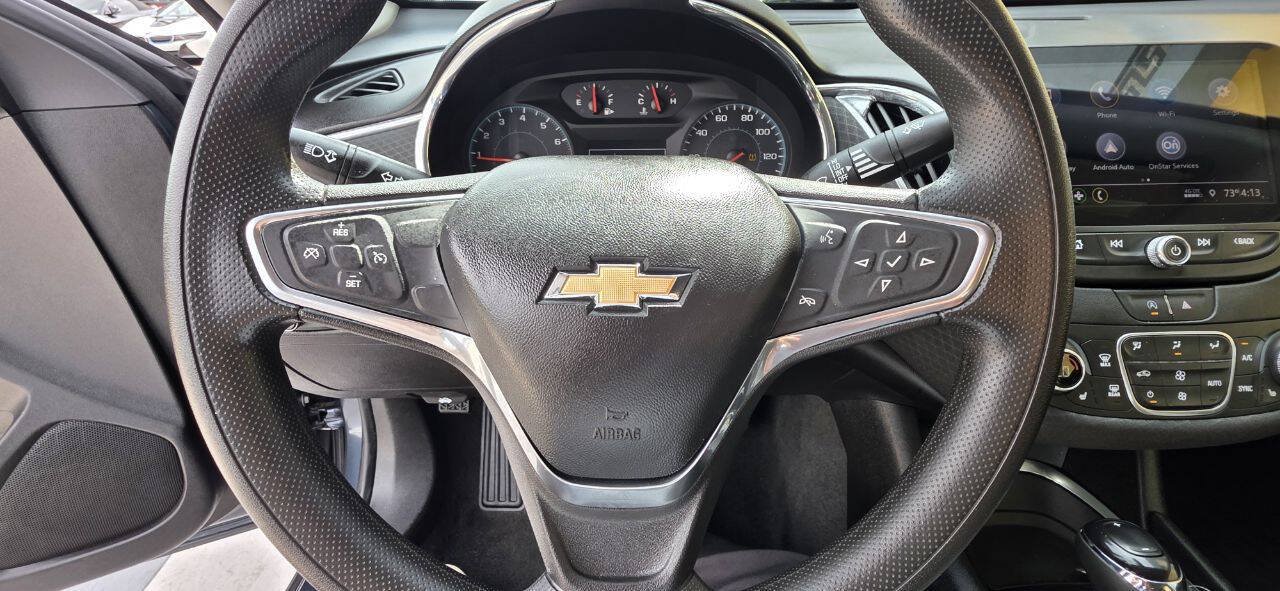 Used 2020 Chevrolet Malibu LT FWD image 18
