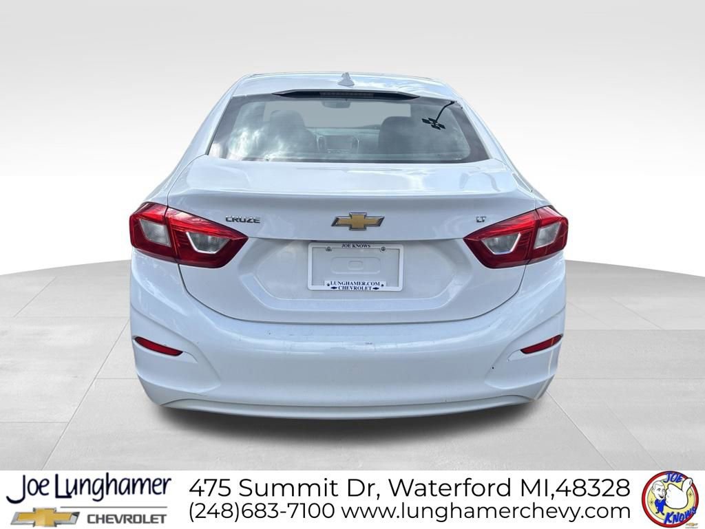 Used 2016 Chevrolet Cruze LT w/ Sun And Sound Package FWD image 4
