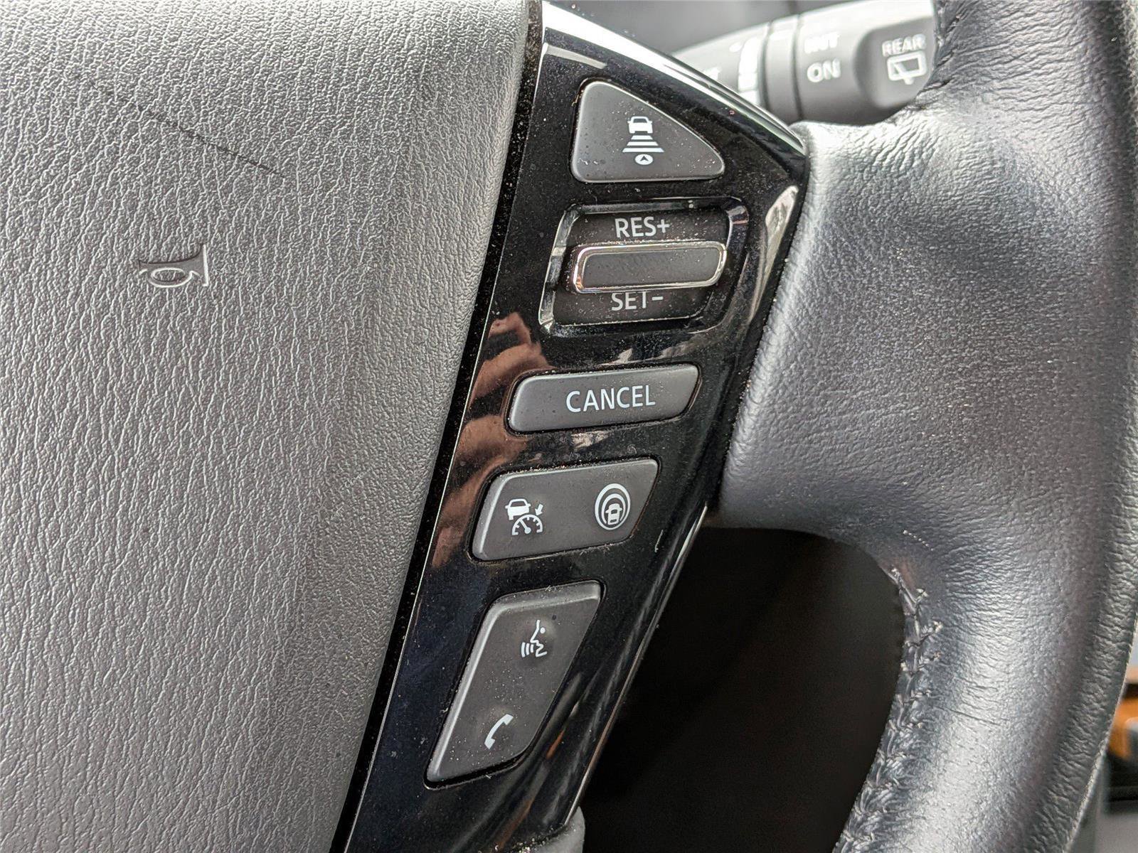 Used 2024 Nissan Armada SL w/ Captain's Chairs Package image 28