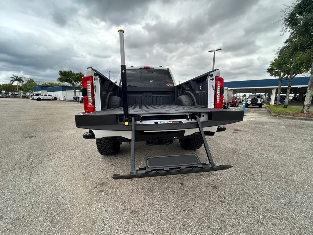New 2026 Ford F250 Lariat w/ Black Appearance Package AWD/4WD image 36