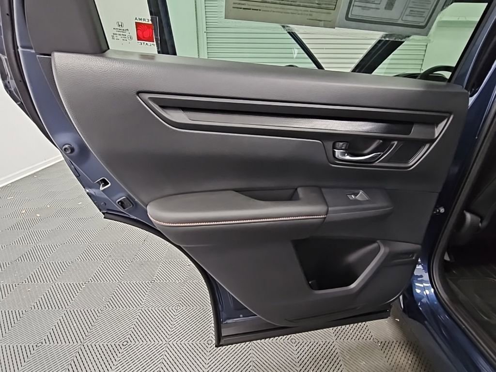 Used 2025 Honda CR-V Sport-L image 34