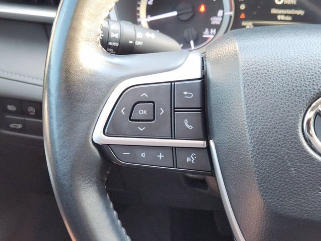 Used 2023 Toyota Highlander XLE FWD image 29