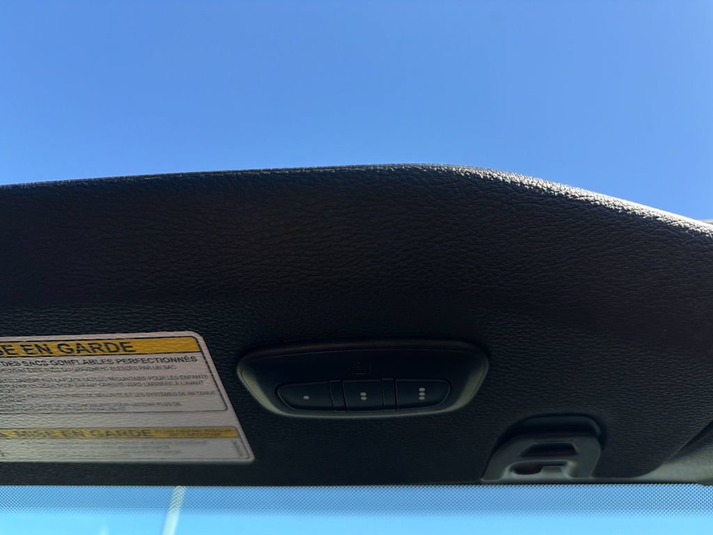 Used 2022 Jeep Wrangler Unlimited Sahara AWD/4WD image 31