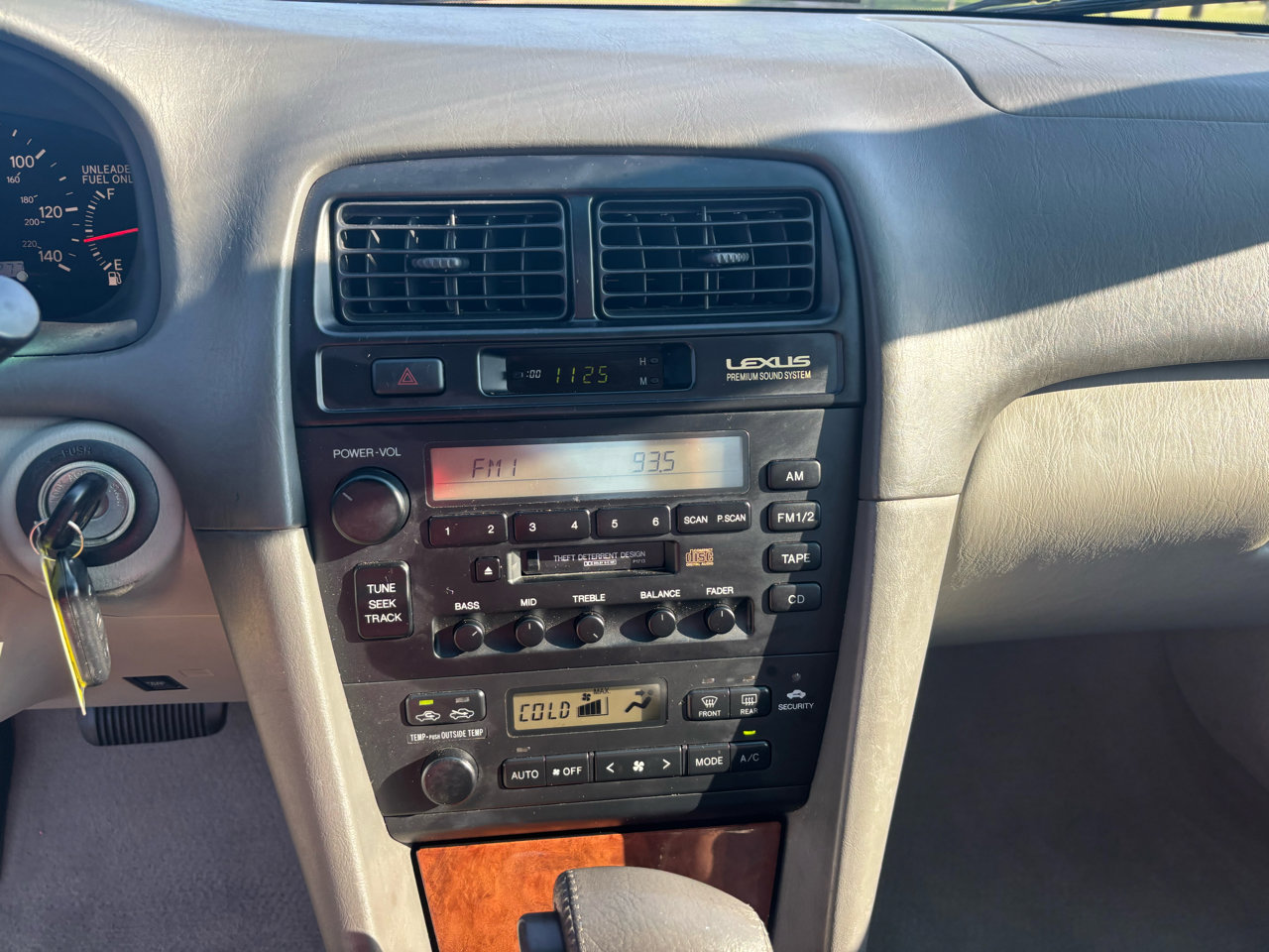 Used 1999 Lexus ES 330 image 16