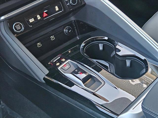 Certified 2025 Audi Q5 Premium w/ Convenience Package image 17