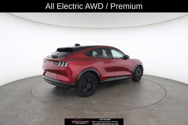 Used 2025 Ford Mustang Mach-E Premium w/ Sport Appearance Package AWD/4WD image 19