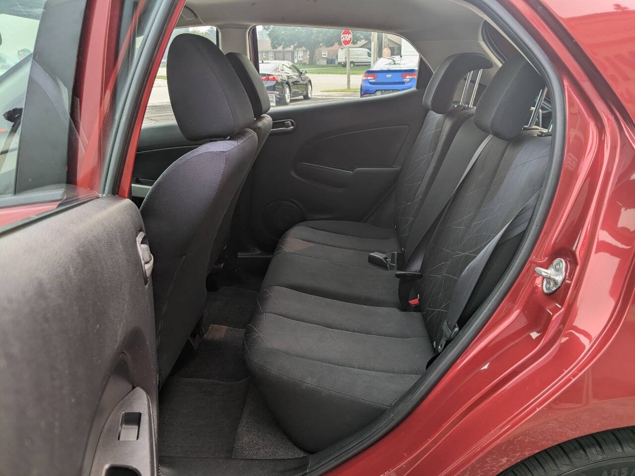 Used 2014 MAZDA MAZDA2 Sport FWD image 12