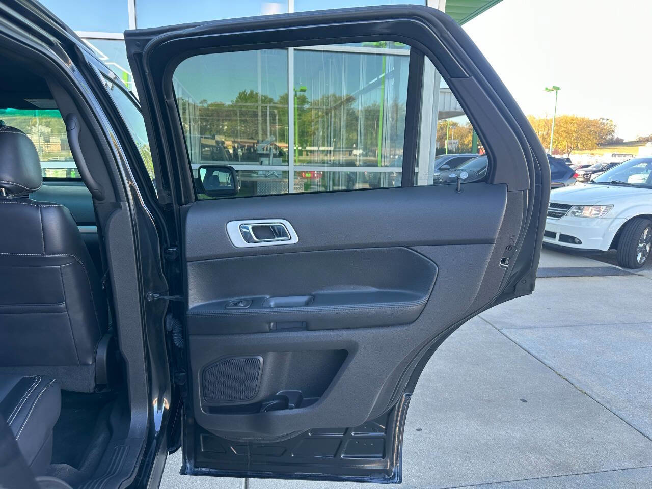 Used 2015 Ford Explorer Sport w/ Equipment Group 401A image 40