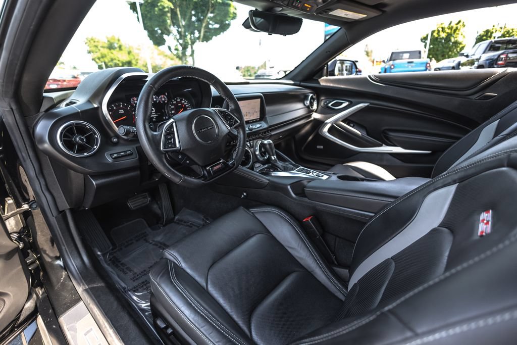 Used 2021 Chevrolet Camaro SS RWD image 18