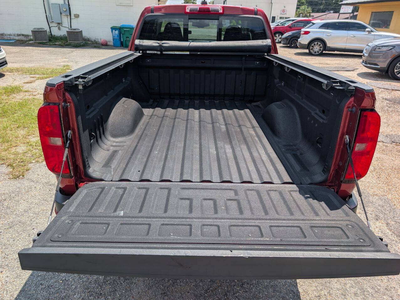Used 2016 Chevrolet Colorado Z71 RWD image 6