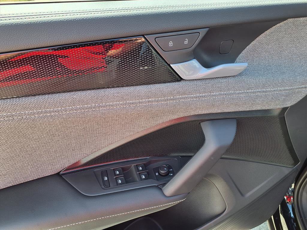 New 2025 Volkswagen Tiguan S image 11