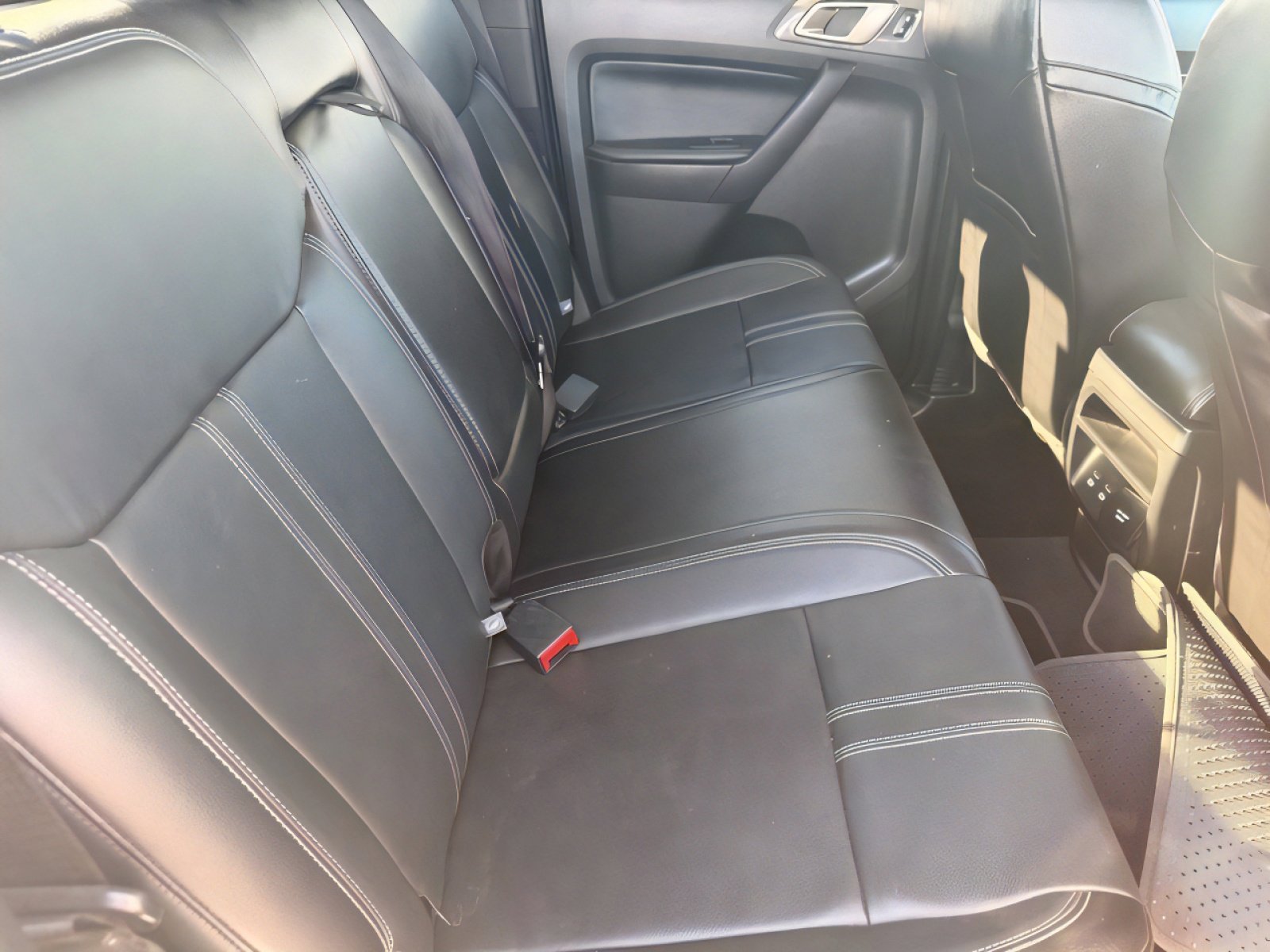 Used 2020 Ford Ranger Lariat w/ Equipment Group 501A Mid image 13