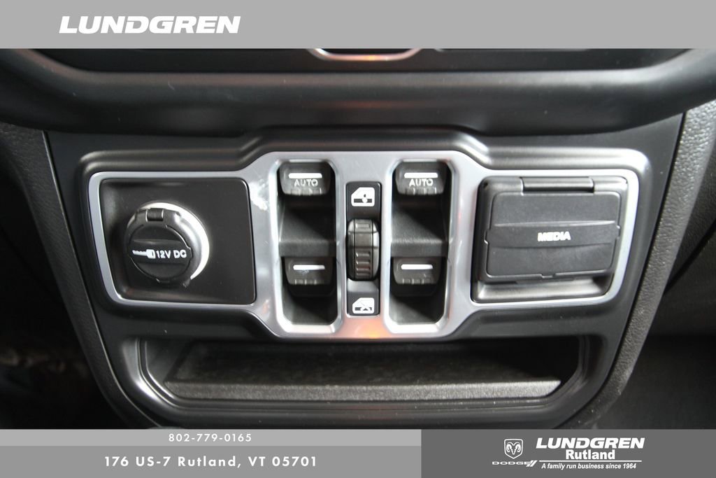 Used 2018 Jeep Wrangler Unlimited Sport S image 21