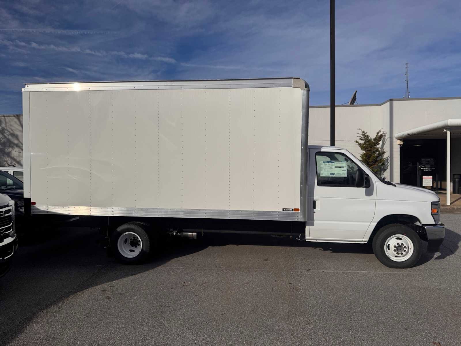 New 2026 Ford E-450 and Econoline 450 Super Duty w/ Power Equipment Group RWD image 2