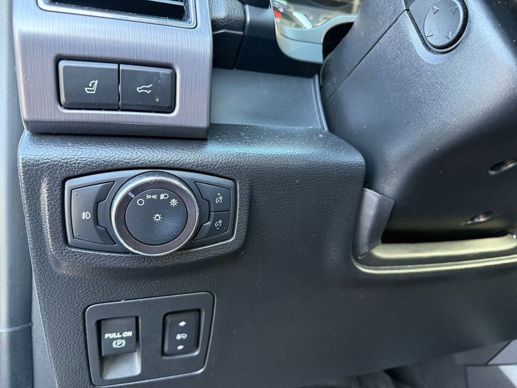 Used 2019 Ford Expedition Max Platinum AWD/4WD image 16