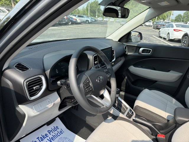 New 2026 Hyundai Venue SEL FWD image 20