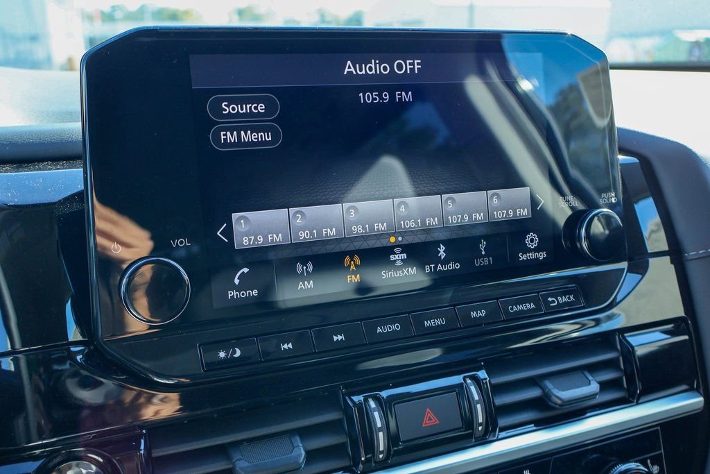 New 2025 Nissan Pathfinder SL image 5