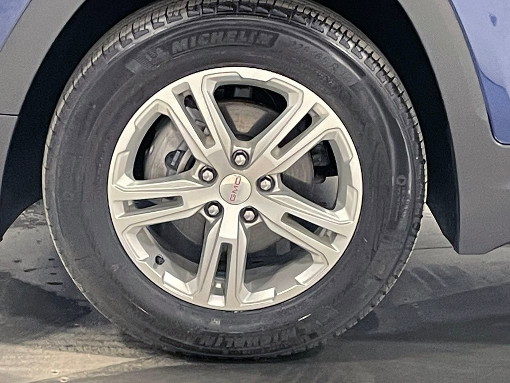 Used 2023 GMC Terrain SLE w/ Driver Convenience Package image 34