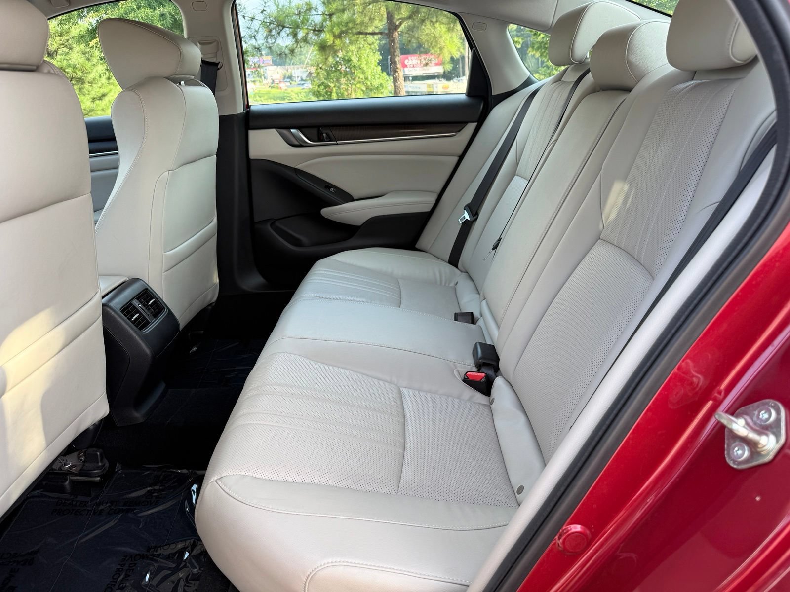 Used 2018 Honda Accord EX-L image 39