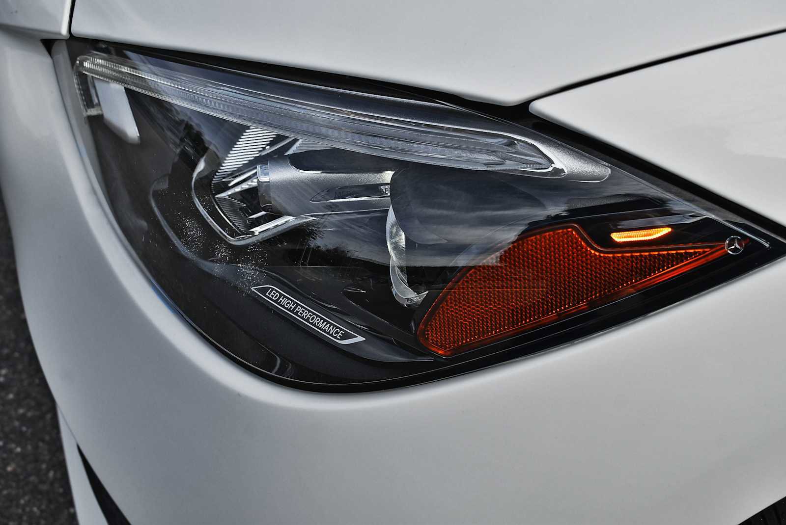 Used 2025 Mercedes-Benz C 300 4MATIC Sedan image 6