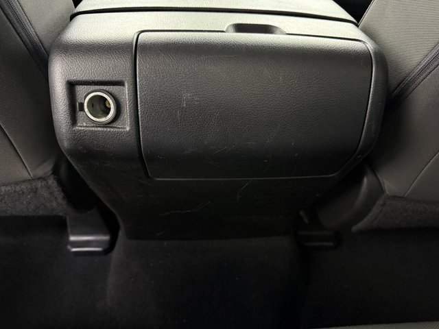 Used 2015 Toyota Tundra SR5 w/ SR5 Upgrade Package image 32