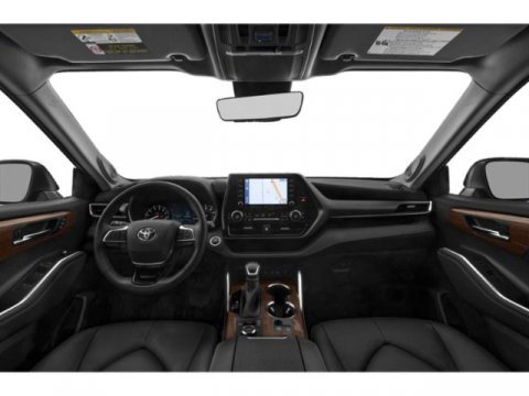 Used 2021 Toyota Highlander Limited image 4