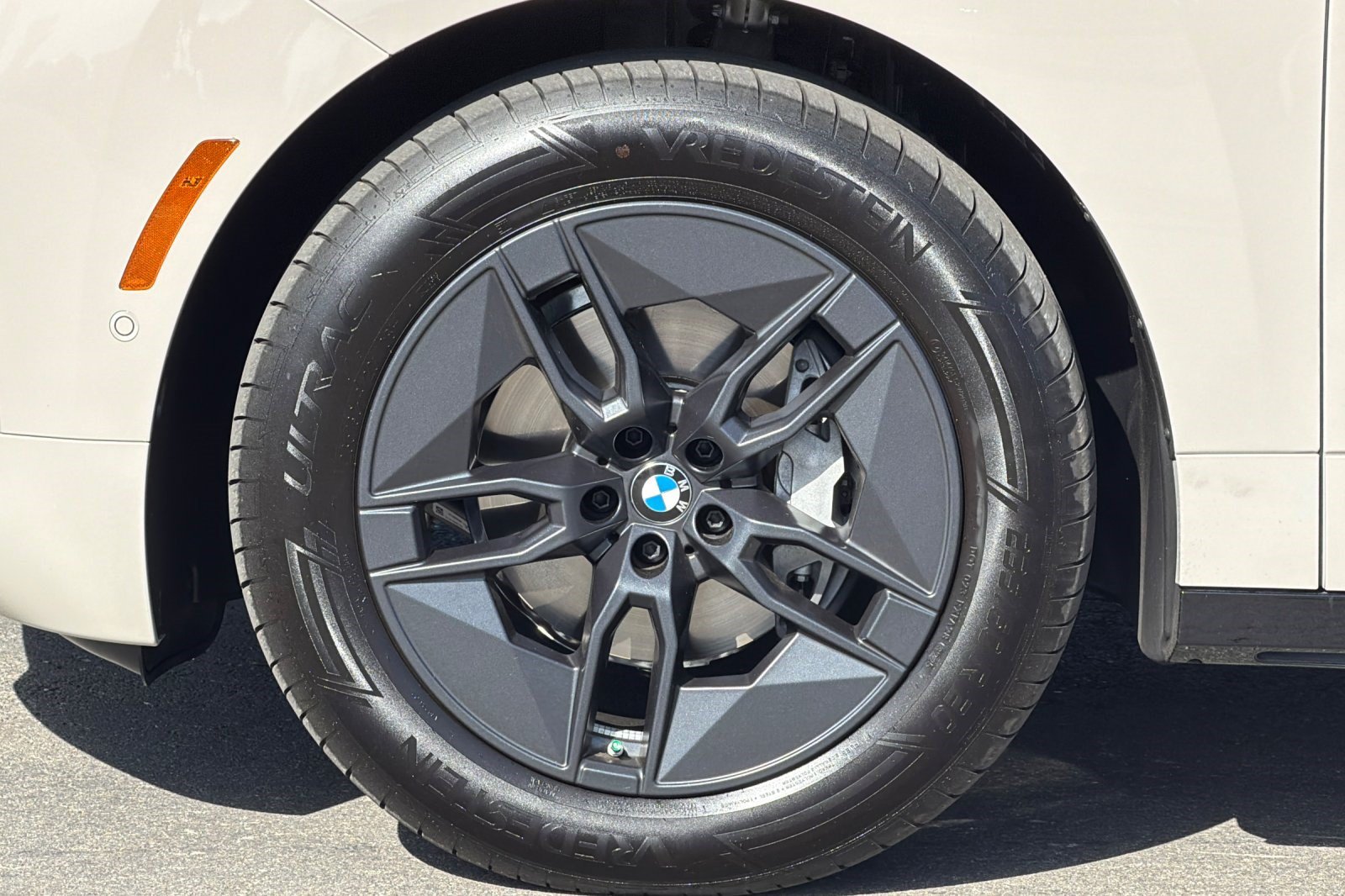 Used 2026 BMW iX xDrive45 AWD/4WD image 38