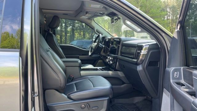 Used 2025 Ford F250 Lariat w/ Lariat Ultimate Package image 11