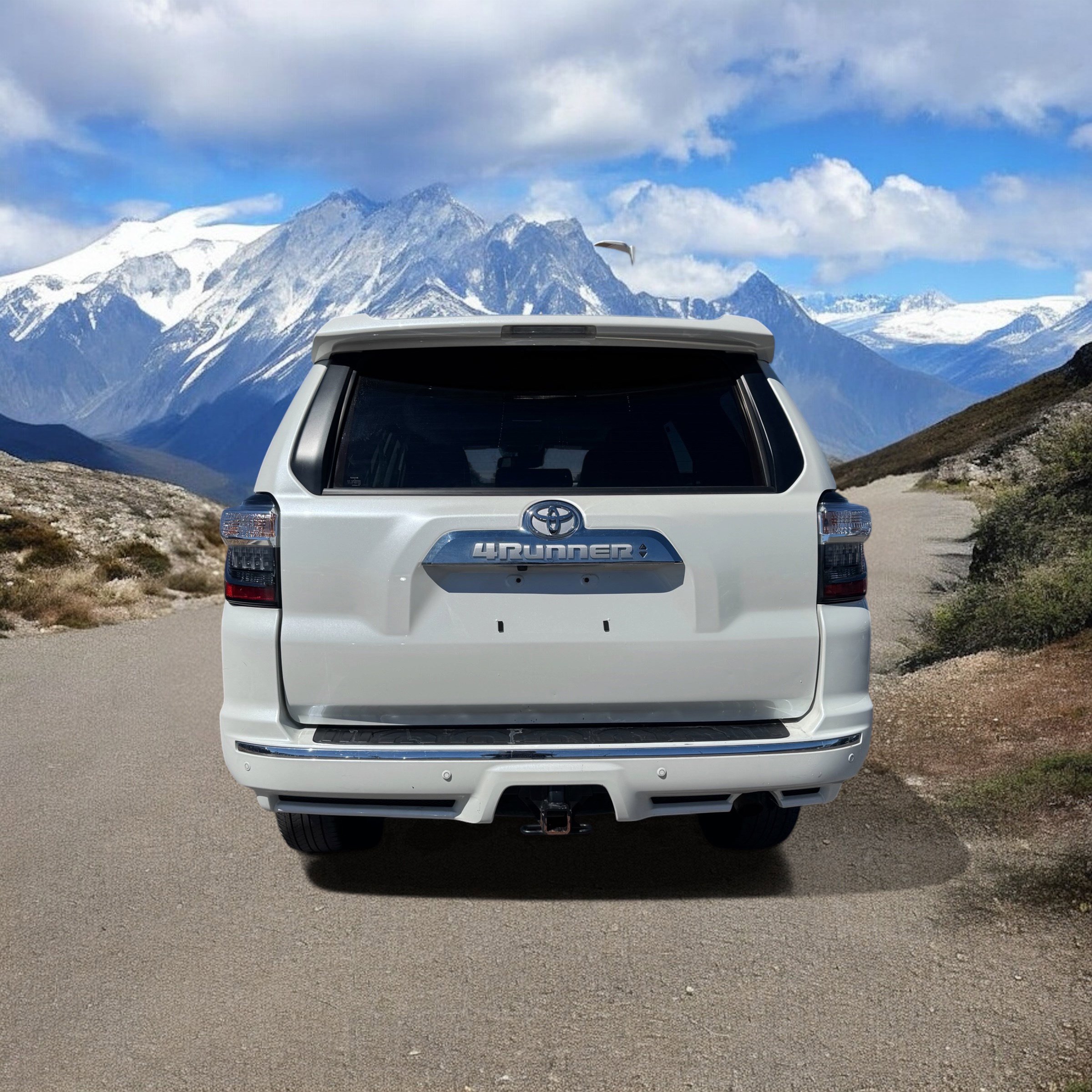 Used 2023 Toyota 4Runner Limited image 4