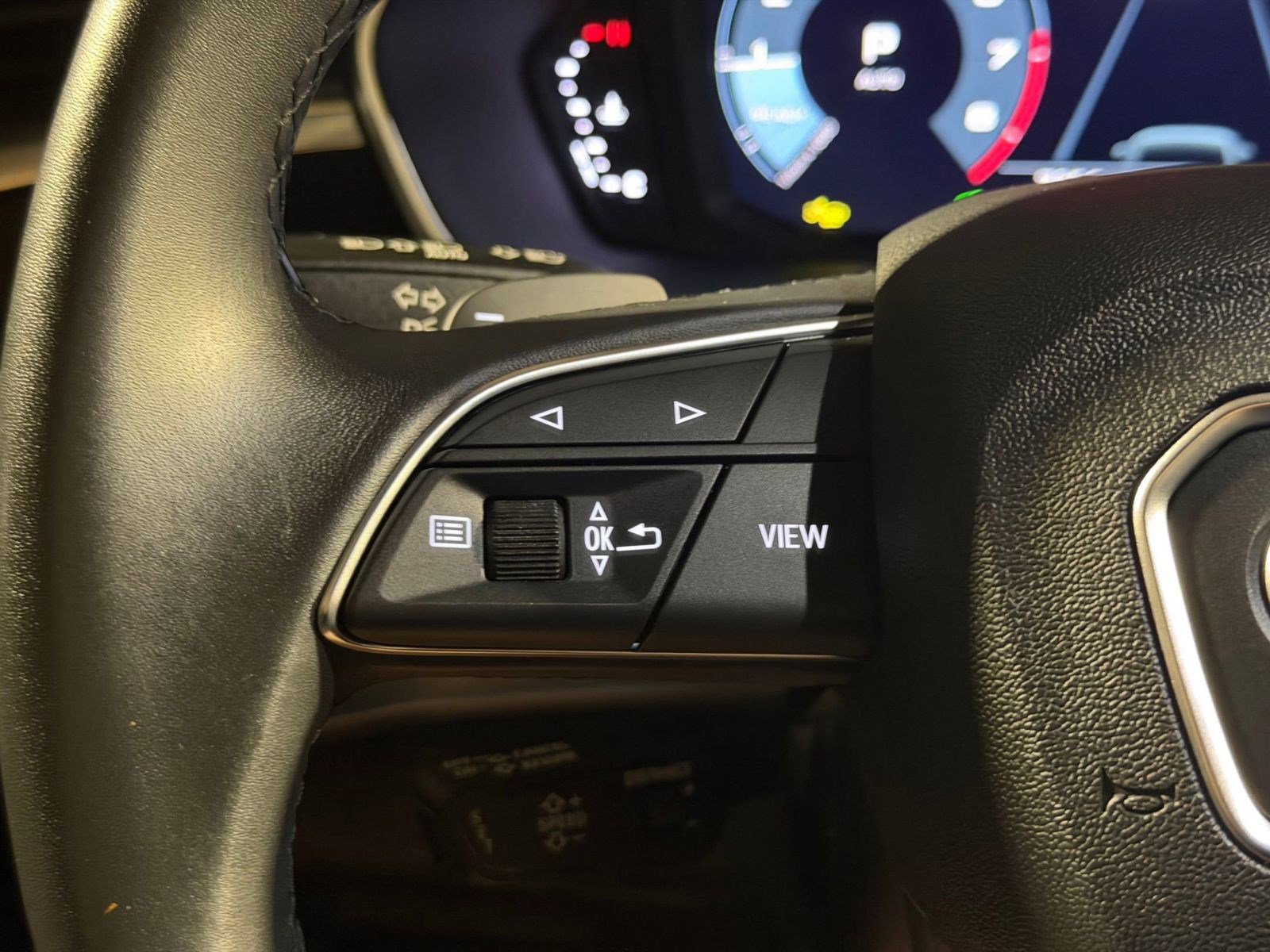 Used 2025 Audi Q3 2.0T Premium w/ Convenience Package image 15