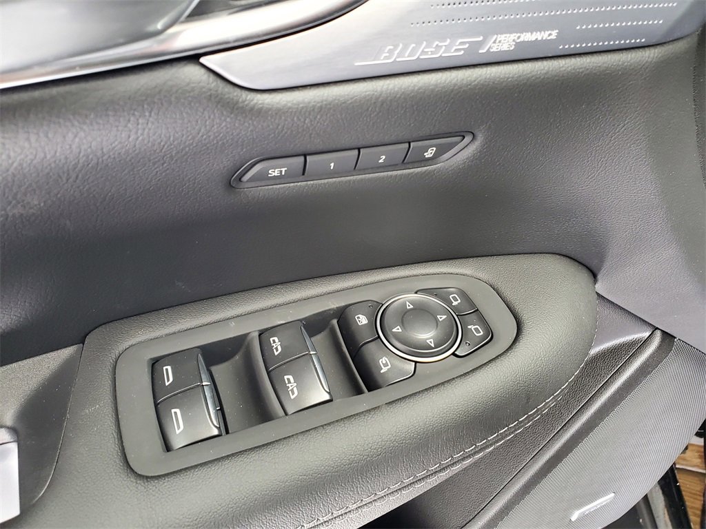 New 2026 Cadillac XT5 Sportv w/ LPO, Onyx Lite Package image 10