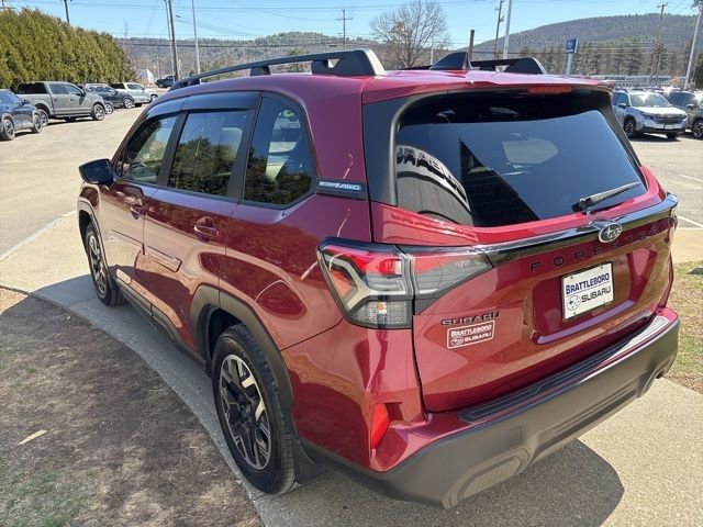 Used 2025 Subaru Forester Premium AWD/4WD image 6